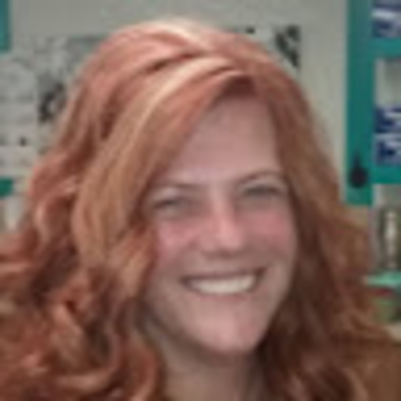 Meet your Posher, Stephanie - Picture 1 of 1